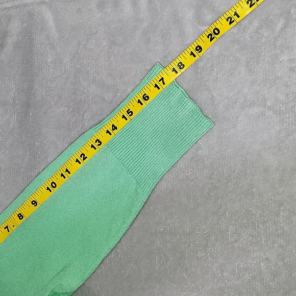 NWOT Cardigan 💚 - Picture 6 of 10